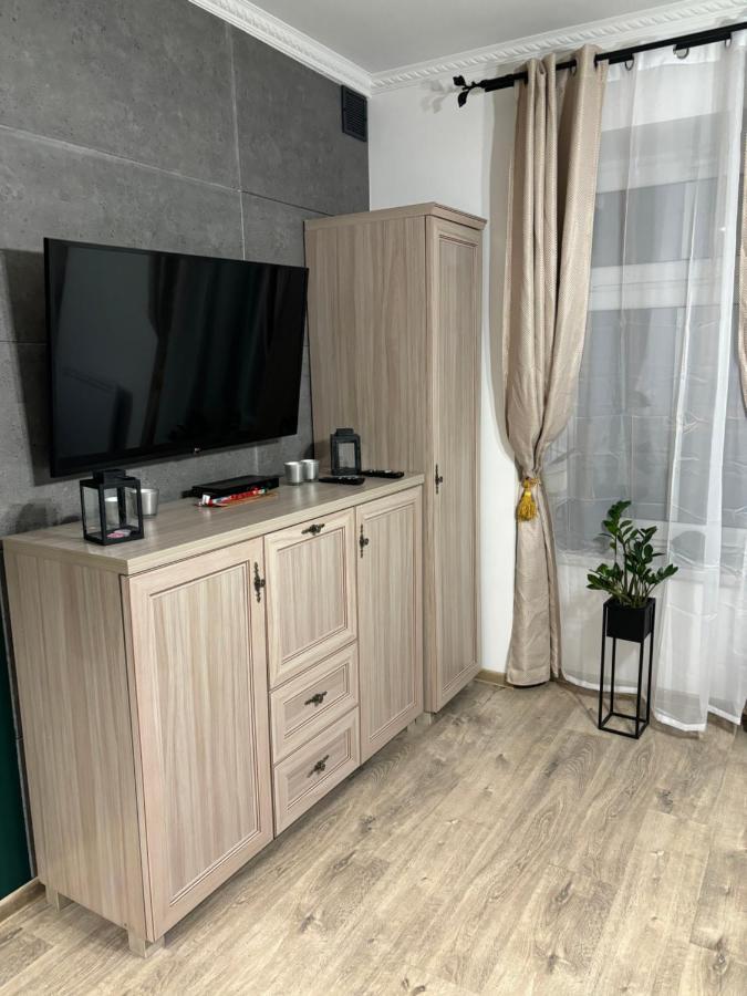 Centrum Blisko Pkp Wałbrzych Exteriör bild